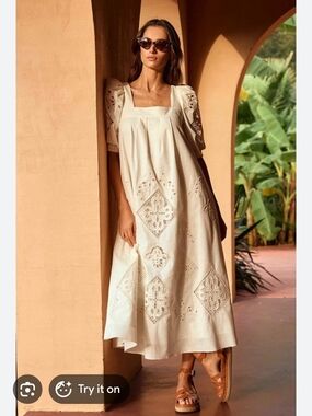 Stunning HUNTER BELL Waverly White Eyelet Maxi Dress with Square Neck. Size XS